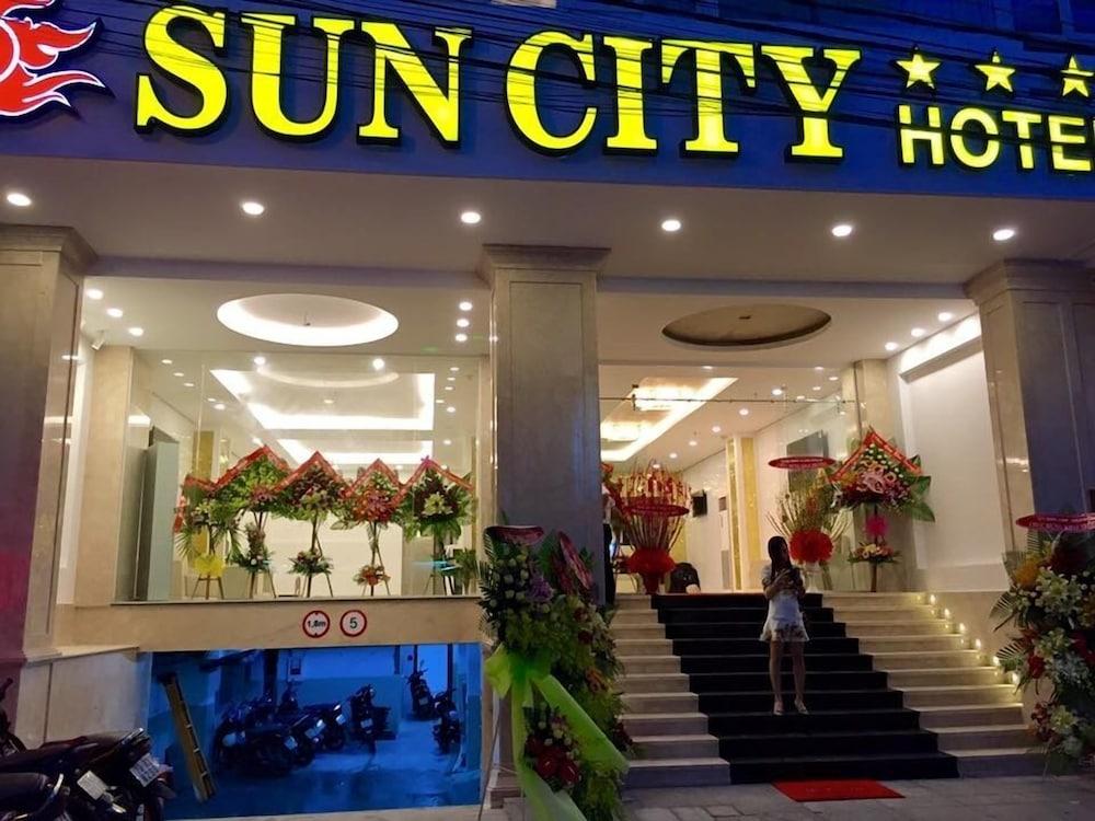 Sun City Hotel Να Τρανγκ Εξωτερικό φωτογραφία